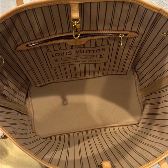 Louis Vuitton Neverfull Tote Bag MM - Picture 2 of 11